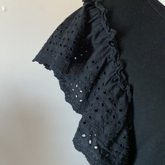 Allison New York Stretchy Black Tee Top with Eyelet Flutter Sleeves Size Medium - Picture 4 of 6